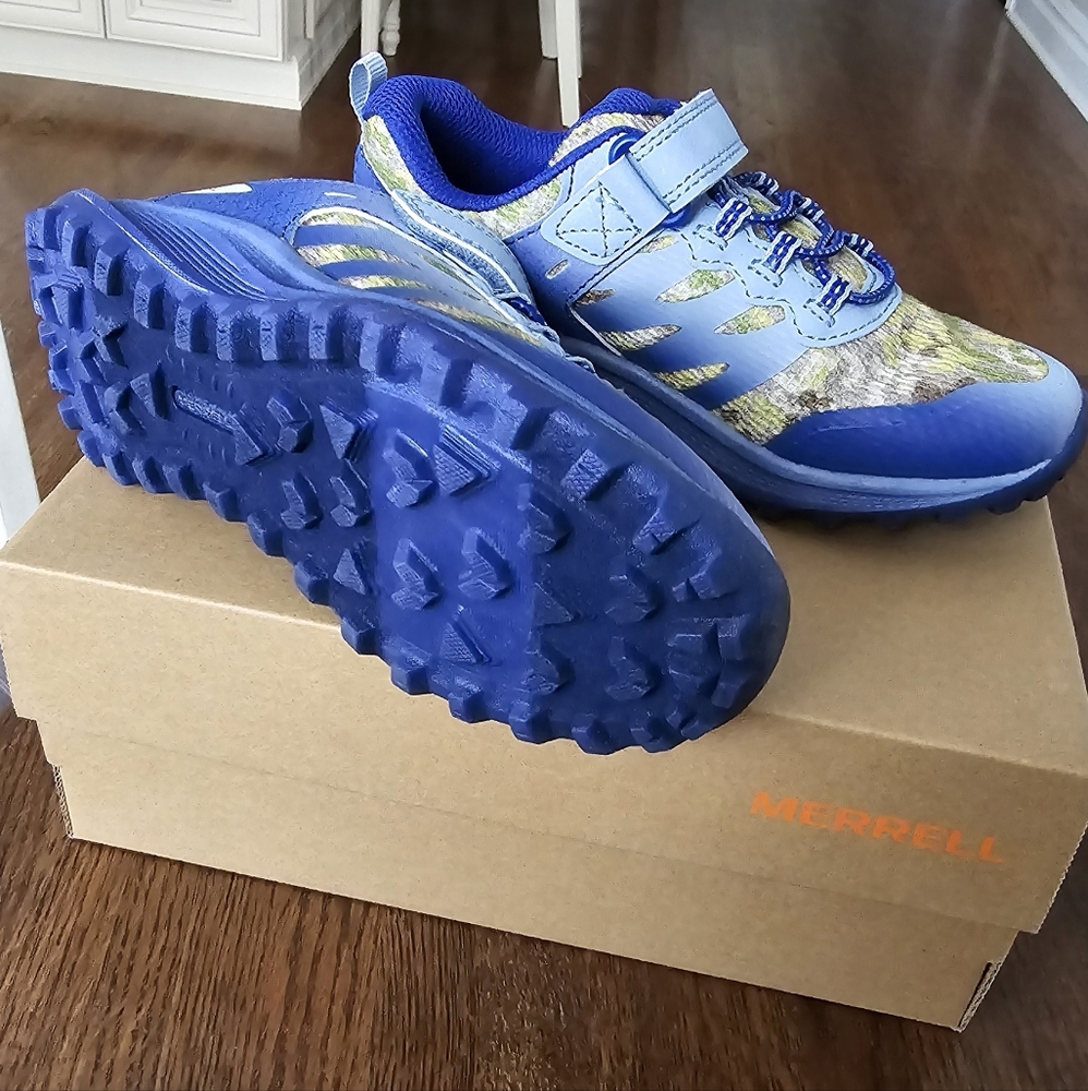 Brand New Merrell Sneakers Kids size 13